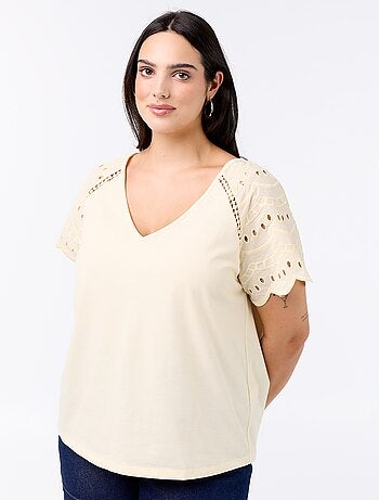 T-shirt a tinta unita con ricami sulle maniche