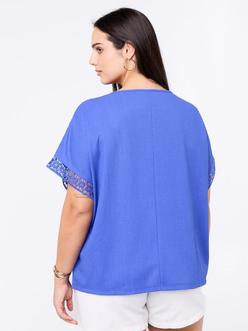 T-shirt a tinta unita con ricamo e macramè sulle maniche - Kiabi