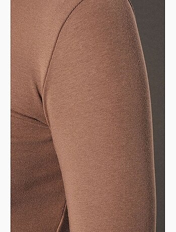 Top slim fit a maniche lunghe con mezzo collo alto dilvin