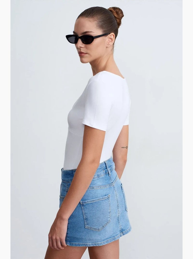 T-shirt aderente con scollo a v e maniche corte dilvin Bianco - Kiabi