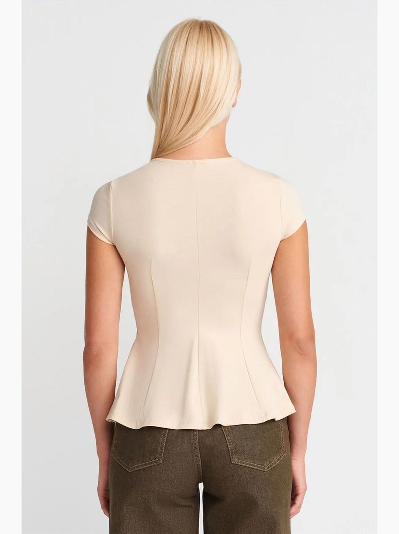 T-shirt aderente girocollo con volant dilvin Crema - Kiabi
