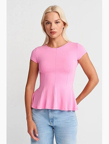 T-shirt aderente girocollo con volant dilvin