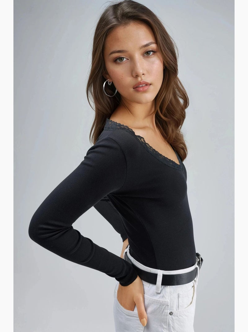 T-shirt aderente scollo a v dettagli in pizzo manica lunga busem Nero - Kiabi