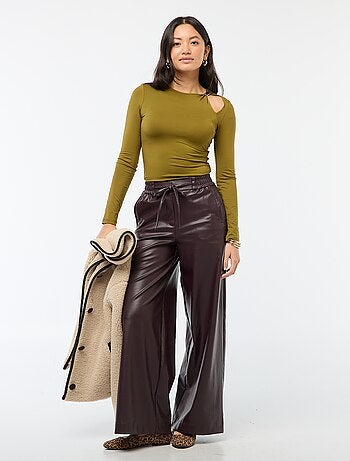 T-shirt aderente con dettaglio dorato