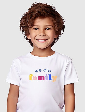 T-shirt bambino WE ARE FAMILY