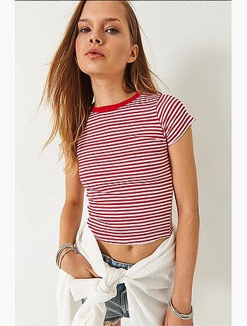 T-shirt basic a coste a righe lucci