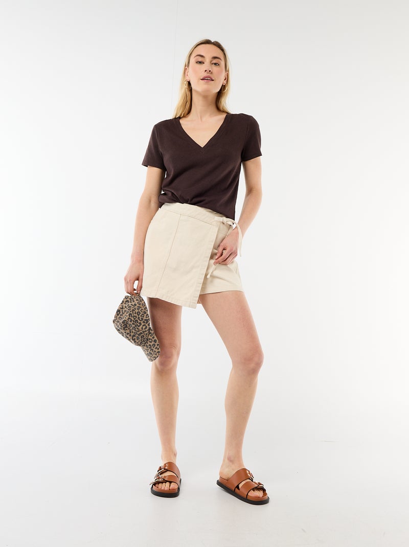 T-shirt basic a maniche corte con scollo a V Marrone - Kiabi