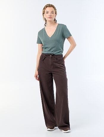 T-shirt basic a maniche corte con scollo a V