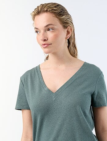 T-shirt basic a maniche corte con scollo a V