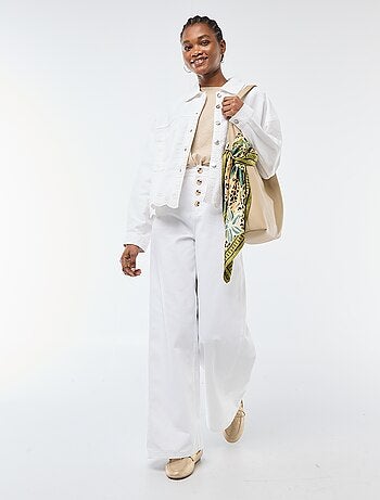 T-shirt basic a maniche corte e girocollo