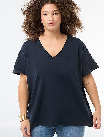 T-shirt basic a maniche corte e scollo a V