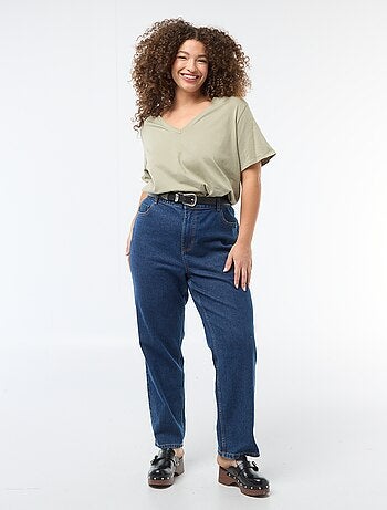 T-shirt basic a maniche corte e scollo a V