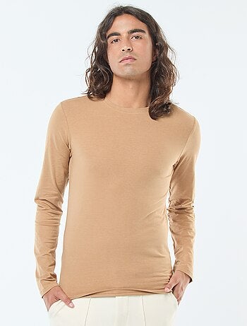 T-shirt basic a maniche lunghe e girocollo