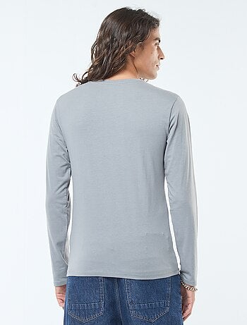 T-shirt basic a maniche lunghe e girocollo