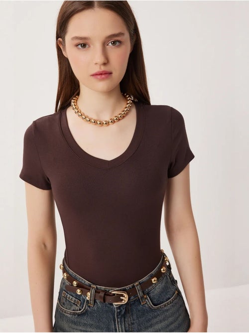 T-shirt basic con scollo a v slim fit istanbul - Kiabi T-shirt basic con scollo a v slim fit istanbul - Kiabi