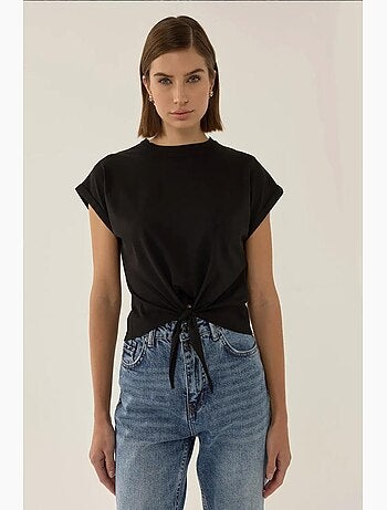 T-shirt basic cropped con girocollo hiccup