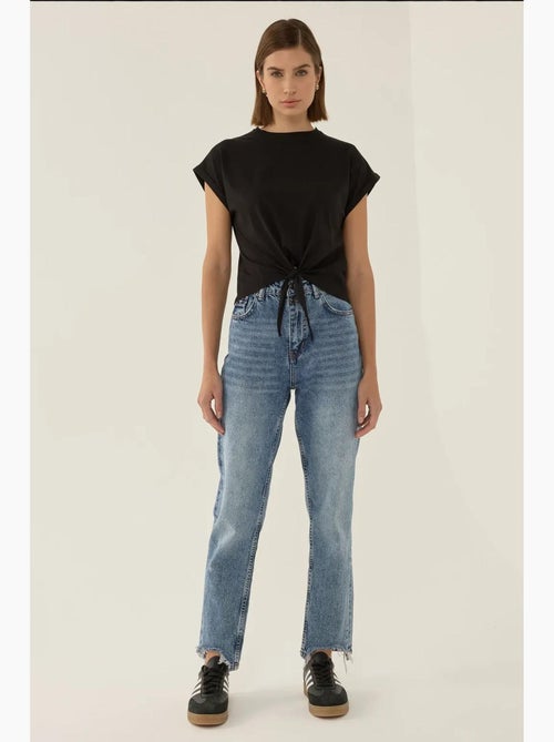 T-shirt basic cropped con girocollo hiccup - Kiabi T-shirt basic cropped con girocollo hiccup - Kiabi