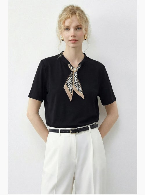 T-shirt basic girocollo con dettaglio accessorio lucci - Kiabi T-shirt basic girocollo con dettaglio accessorio lucci - Kiabi