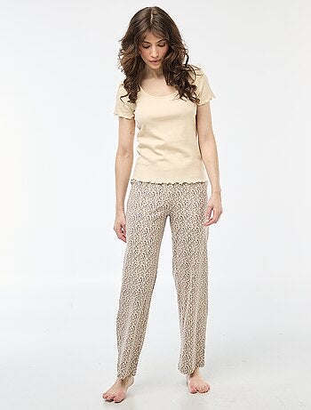 T-shirt basic in maglia a costine a maniche corte