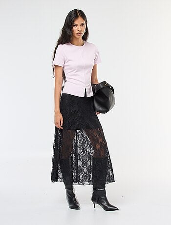 T-shirt basic in maglia a costine sottili