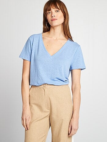 T-shirt basic scollo a V in misto lino