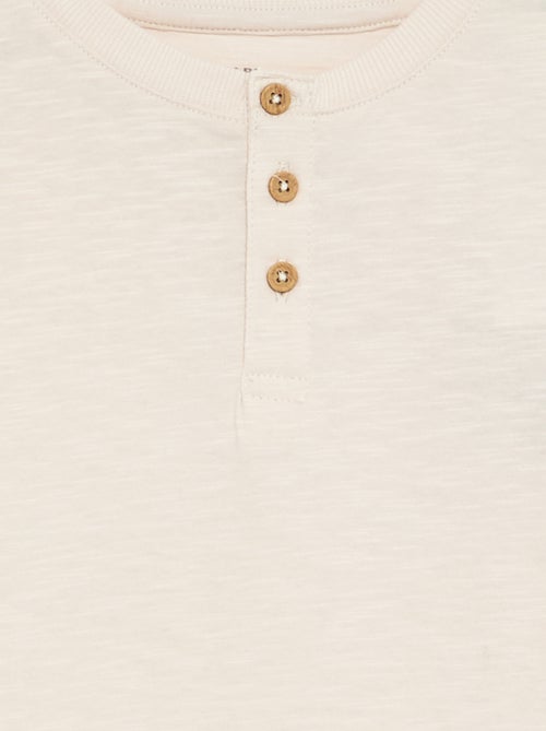 T-shirt basica con collo alla tunisina - Kiabi