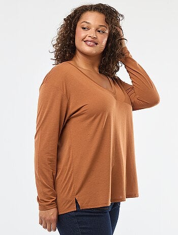T-shirt basic con scollo a V e maniche a 3/4