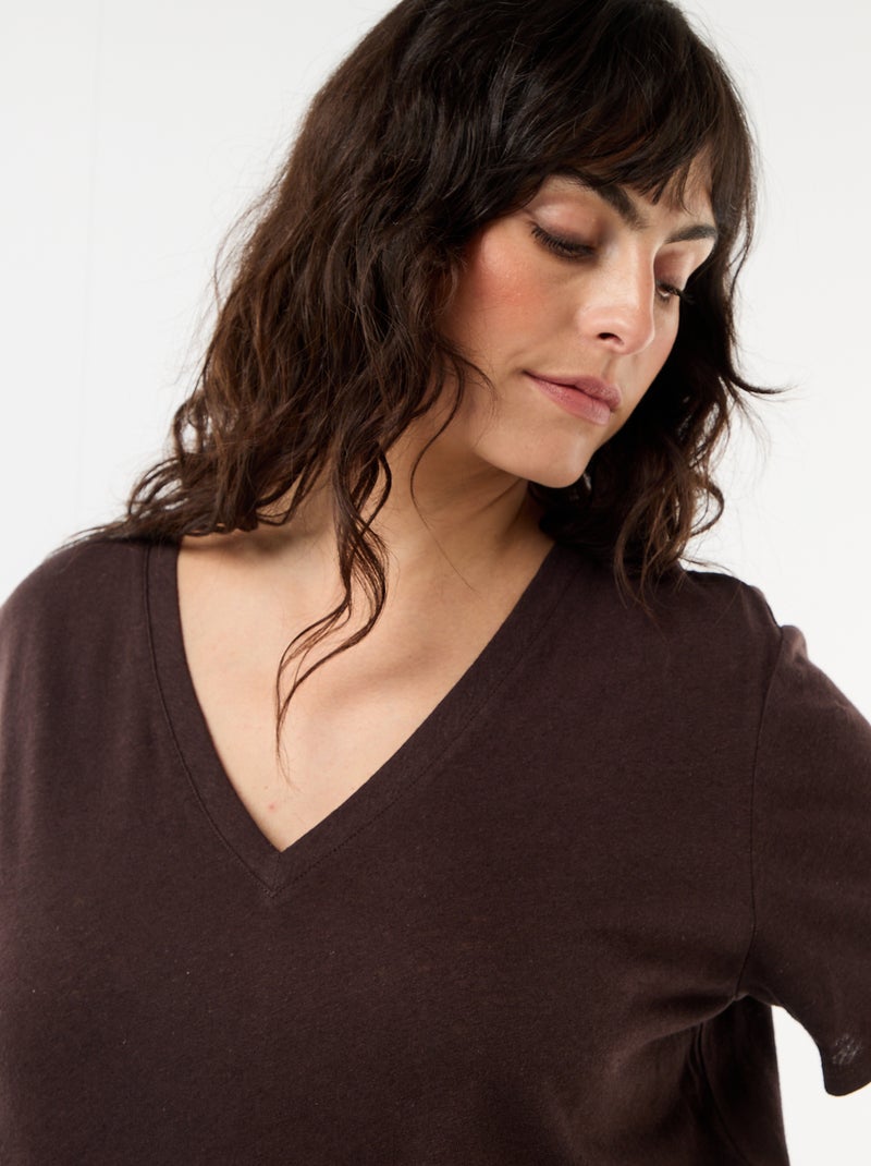 T-shirt basico scollo a V e maniche corte Marrone - Kiabi