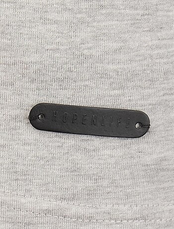 T-shirt col collo a V unito