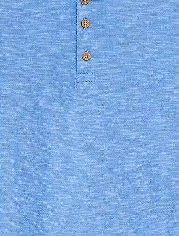 T-shirt collo serafino a maniche corte