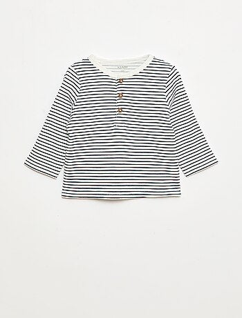 T-shirt collo serafino in tessuto goffrato