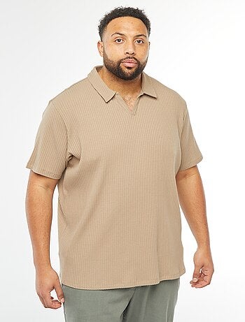 T-shirt con colletto a polo in maglia a coste
