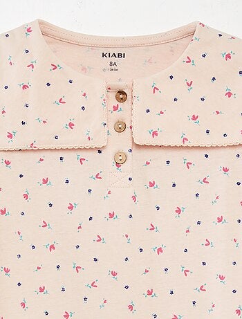 T-shirt con colletto claudine