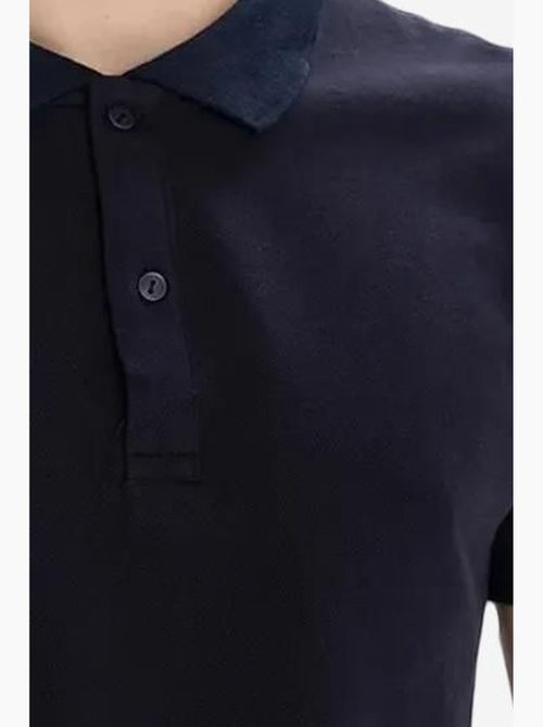 T-shirt con colletto polo e bottoni giesto - Kiabi T-shirt con colletto polo e bottoni giesto - Kiabi