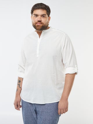 T-shirt con collo serafino in tessuto effetto crespone