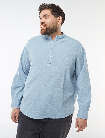 T-shirt con collo serafino in tessuto effetto crespone