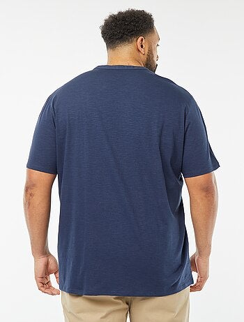 T-shirt con collo serafino