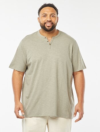 T-shirt con collo serafino