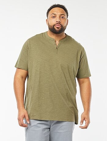 T-shirt con collo serafino