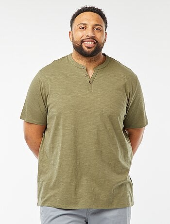 T-shirt con collo serafino