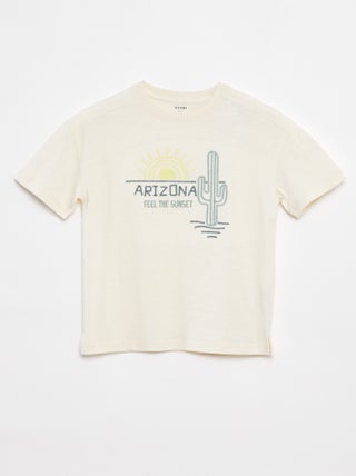 T-shirt con cut out fantasia e ricami