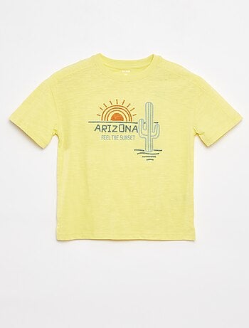T-shirt con cut out fantasia e ricami