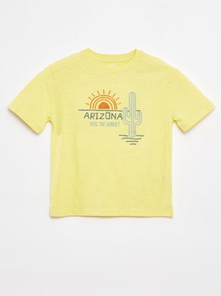 T-shirt con cut out fantasia e ricami
