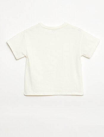 T-shirt con fiori in macramè