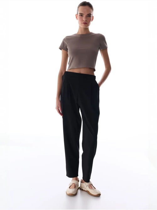 T-shirt con girocollo e maniche corte penti - Kiabi T-shirt con girocollo e maniche corte penti - Kiabi