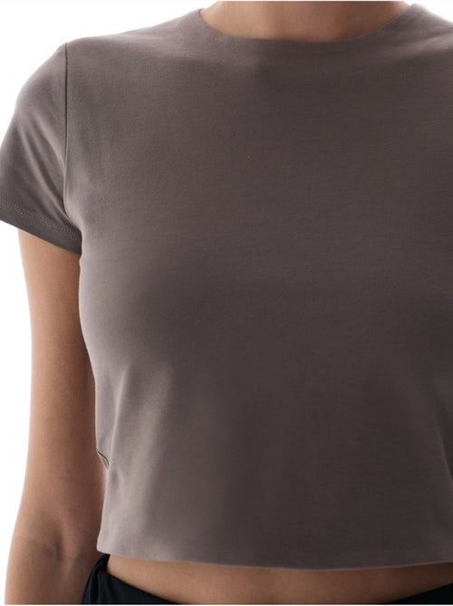 T-shirt con girocollo e maniche corte penti - Kiabi T-shirt con girocollo e maniche corte penti - Kiabi
