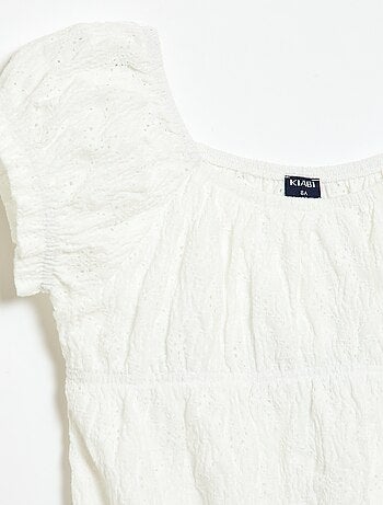 T-shirt con lavorazione smock e ricamo sangallo