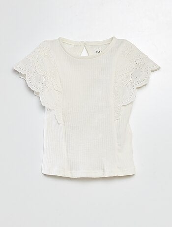 T-shirt con maniche ricamate