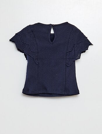 T-shirt con maniche ricamate