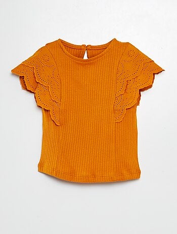 T-shirt con maniche ricamate